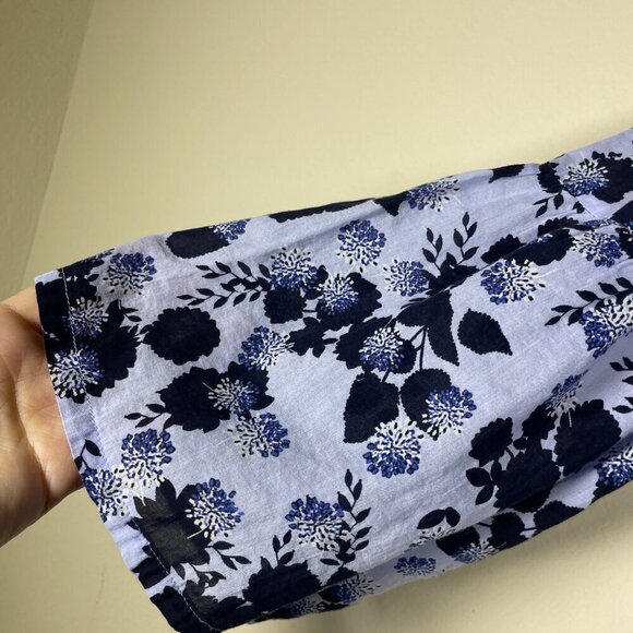 Loft Women's Navy & Blue Wide 3/4 Sleeve Floral Semi-Sheer Top MP! - Picture 2 of 4